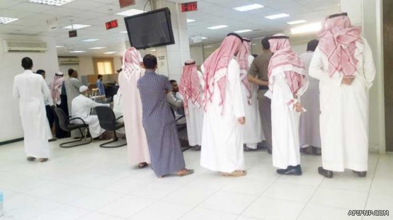 وزارة العمل: السماح للأجنبية أم المواطن وأبنائها بالعمل في المهن المقصورة على السعوديين