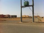 محول كهرباء يتوسط الشارع الخلفي لمحطة العبور يهدد سكان الحي الغربي بمحافظة عفيف