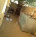 بالصور : خطأ هندسي يتسبب في إخلاء المنازل من سكانها بمحافظة عفيف