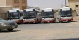 وقوف الباصات العشوائي يحول دون وصول أهالي حي كلية التربية للبنات لمنازلهم