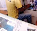 بيع “الشرائح المجهولة” مستمر و”الاتصالات” تتوعد