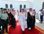الأمير مقرن في زيارة رسمية للبحرين