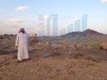 بالصور .. الكشف عن أقدم مقبرة متضررة في محافظة عفيف