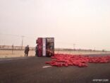 حمولة بصل تغلق طريق (الرياض ـ الطائف)