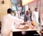 شباب سعوديون يحققون دخلاً شهرياً يبلغ 12 ألف ريال من بيع “البطاطس”