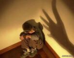 الطائف: مواطن يعنف طفله ذا الـ5 أشهر حتى الموت.. وزوجته تعترف عليه