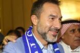 جماهير الهلال تستقبل المدرب الجديد بمطار الملك خالد الدولي