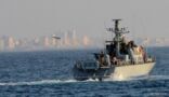 الزوارق الإسرائيلية تستهدف مراكب الصيادين في غزة