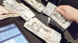 السعوديون يودعون “رواتب الأبراج” بعد تحديد 27 من كل شهر موعداً للصرف