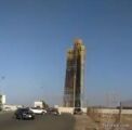 مصادر: الشرطة تتحفظ على العمالة المتجمهرة ببرج جدة.. و”العمل” تستدعي مسؤولي الشركة