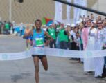 أثيوبي يفوز بمليون ريال ومواطن يفوز بسيارة في ماراثون الرياض للمحترفين