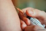 “الصحة” تعلن إلغاء حملات التطعيم داخل المدارس وتعيدها إلى المراكز الصحية