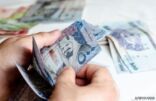 “العمل” تودع نحو 200 مليون ريال في حسابات مستفيدي برنامج المساعدات المقطوعة