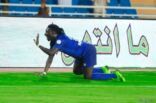 “خماسية زرقاء” تقود الهلال إلى صدارة الدوري