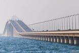 “جسر الملك فهد”: إنشاء مرافق جديدة قبل نهاية العام الجاري وإتاحة دفع الرسوم الكترونياً