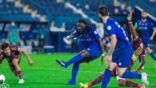 الهلال يتخطى الفيصلي.. والأهلي يسقط أمام ضمك