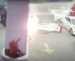 فيديو.. سيارة تصطدم بمضخة وقود في إحدى المحطات بجدة وتتسبب في نشوب حريق