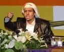 الشاعر محمد بن الذيب يتعرض لإطلاق نار برفقة عائلته