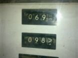 فطنة مواطن تكشف تفاوت سعر البنزين باحدى المحطات (بالصور)