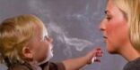 تدخين الأهل يضر بالتحصيل الدراسي لدى أطفالهم