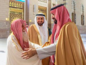 سمو ولي العهد يزور المسجد النبوي