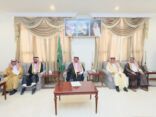 محافظ عفيف يرأس اجتماع رؤساء المراكز لبحث تطوير الخدمات ورفع كفاءة الأداء الحكومي