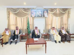 محافظ عفيف يرأس اجتماع رؤساء المراكز لبحث تطوير الخدمات ورفع كفاءة الأداء الحكومي