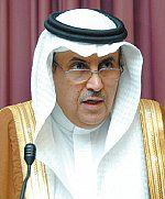 العثور على سيارة عالقة بالجبل جنوب عفيف  في ظروف غامضة