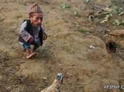 من جديد يحتشد المحتسبين أمام بوابات الجنادرية إعتراضاً على الفقرات الغنائية