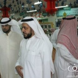 أجواء ربيعية ممطرة تجذب أهالي محافظة عفيف على طريق وادي المياه والجهات الأمنية تنظم عملية السير في الطريق