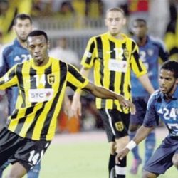 أمطار متفرقة مابين المتوسطة والغزيرة على القرى شمال وشرق محافظة عفيف فجر يوم الاثنين