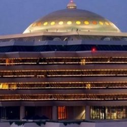 مصر: شفيق يتصدر مع اقتراب الانتخابات