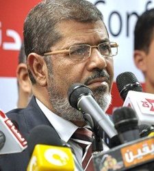 عنان: «عسكرة» النزاع السوري و«انعدام الإجماع» أديا إلى تغيير دوري