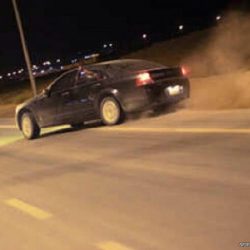 العجلان يفتتح معرض “السلامة في وسائل النقل المدرسي”بثانوية الجزيرة