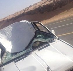 إمرأة تقتحم مبنى المركز الثقافي بحثاً عن وظيفة لإبنتها والعجلان يعدها خيراً