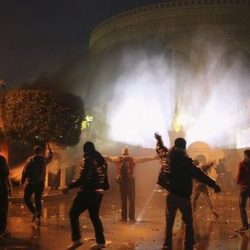 سيدة أردنية تتخطى الأجواء السعودية والدولية برخصة إقامة تحمل صورة رجل