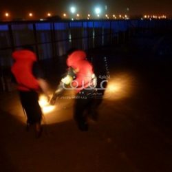 أهالي “صالحية كف عفيف” يصلّون بجوار مسجدهم منذ 3 أشهر