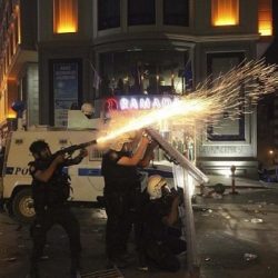 بالصور .. الدوريات الأمنية بمحافظة عفيف تلقي القبض على لصوص السيارات والمجوهرات بالمحافظة