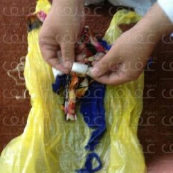 الجهات الأمنيه تباشر حادث انقلاب بالقرب من دوار الساعه بعفيف  (صور)