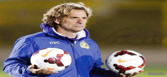 مستوطنون يهود يقتحمون المسجد الأقصى