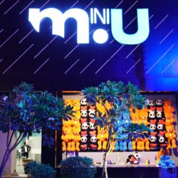 معرض أنا عربية.. نافذة عالمية لأحدث صيحات الأزياء والمجوهرات