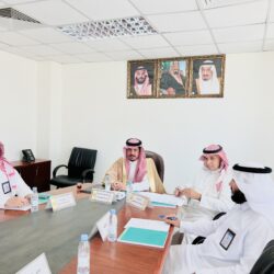 محافظ عفيف يستقبل الرئيس التنفيذي لتجمع الرياض الصحي الثالث أثناء زيارته للمحافظة