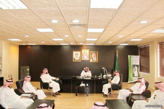 الشاب نور بن صغير يحتفل بزواجه