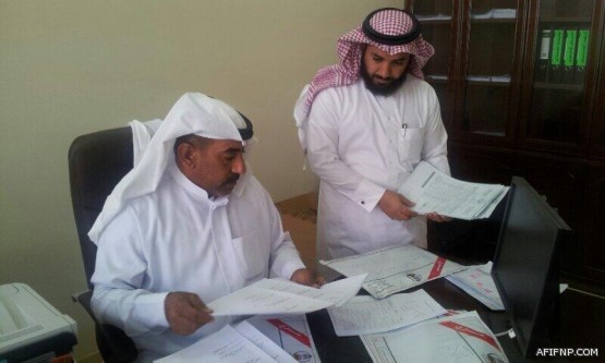 النفيعي يعتمد العشرة الأوائل من طلاب وطالبات محافظة عفيف في المرحلة الثانوية