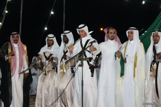 الانتهاء من سفلتة الطريق الواصل بين الحي الغربي وشارع عفيف العام