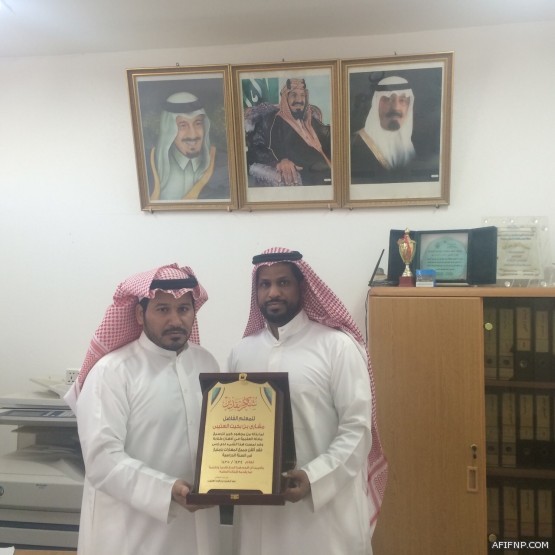 عفيف تستيقظ على سحابة سوداء من حريق شبّ بمرمى النفايات