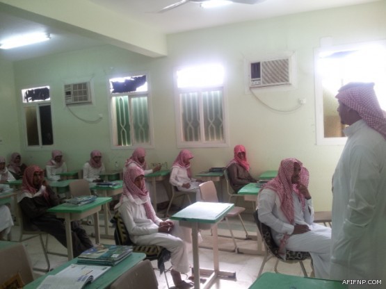 وكيل محافظة عفيف يفتتح حديقة السلامه المروريه للأطفال في صالة المعارض