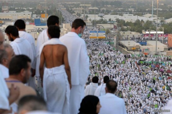 “العمل”: 5 أيام إجازة الزواج والوفاة.. وتطبيق تعديلات نظام العمل بعد أسبوعين