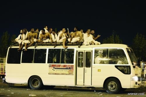 أزمة قلبية تؤخر إقلاع طائرة