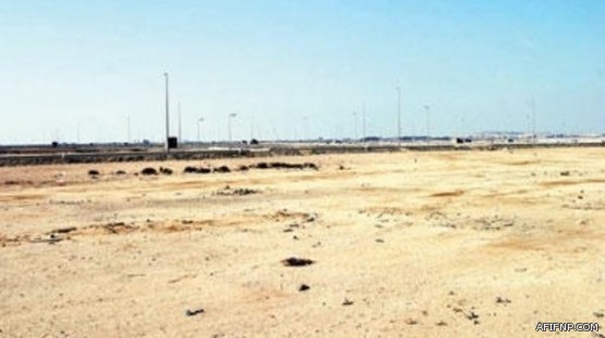 بالصور.. خادمة تتسلل إلى غرفة طفل كفيلها أثناء نومه وتحاول قطع رأسه.. ومعجزة تنقذه